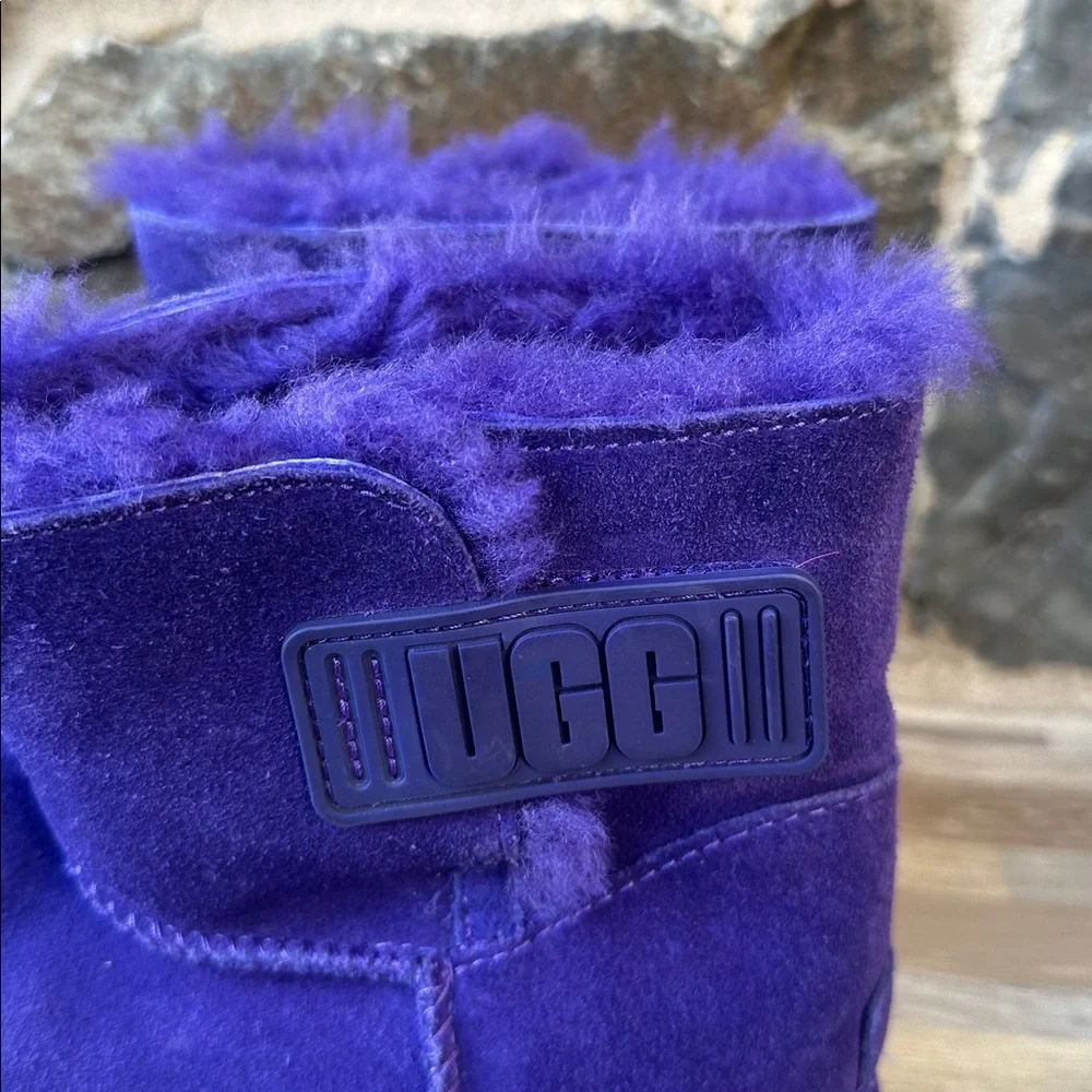 UGG mini bailey